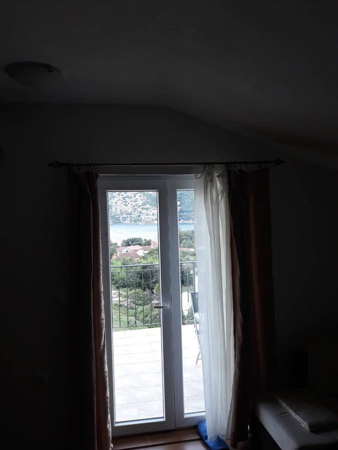 Apartmani Viza Рісан Екстер'єр фото