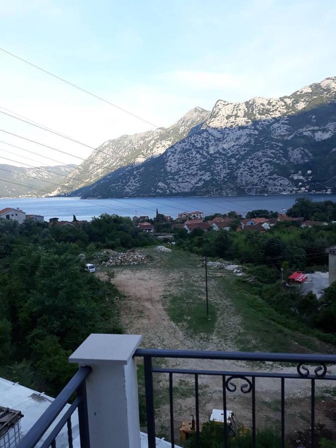 Apartmani Viza Рісан Екстер'єр фото